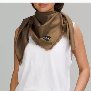Lululemon Wool-Blend Square Scarf O/S